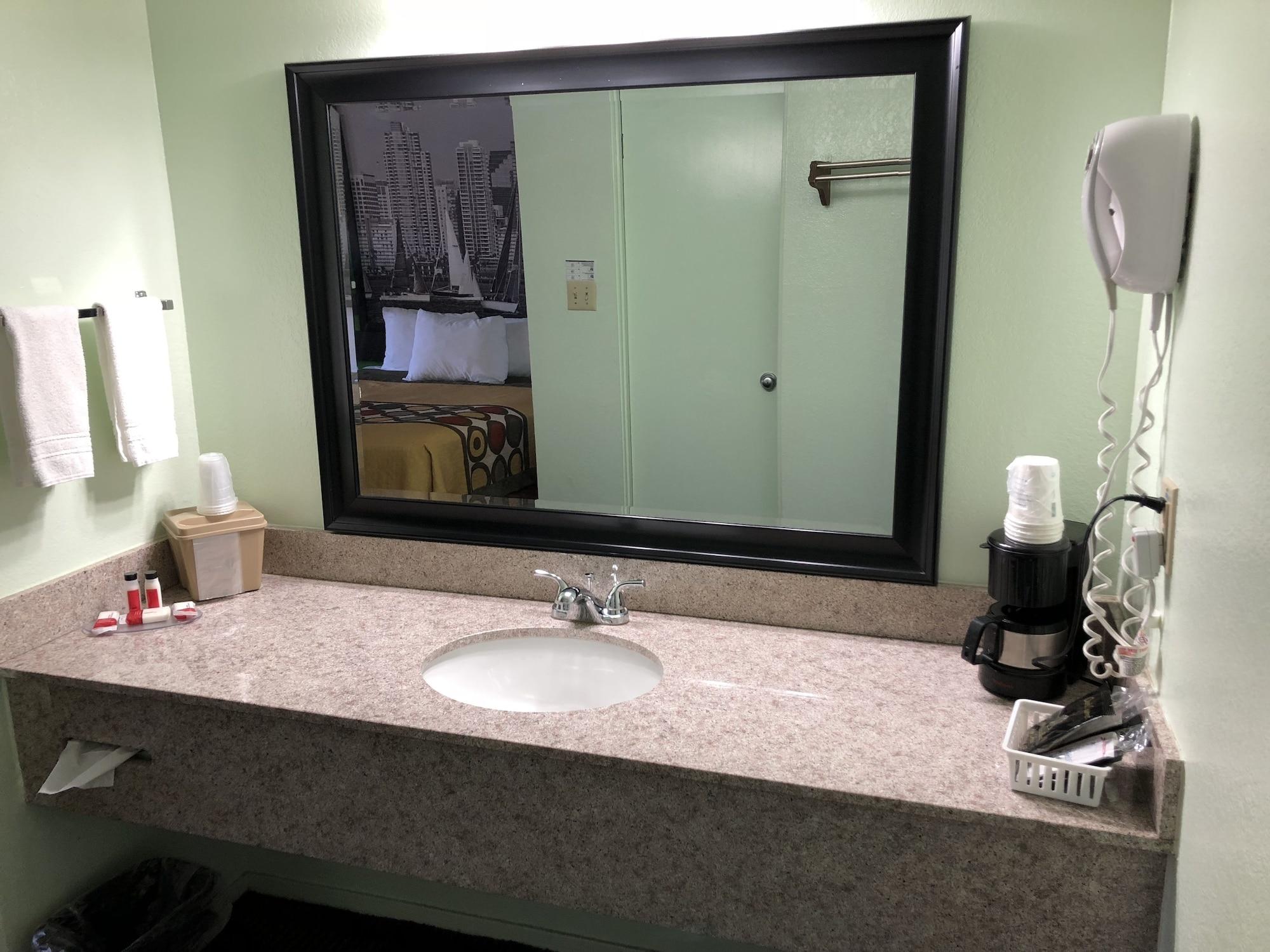 Super 8 By Wyndham Yreka Hotel Ngoại thất bức ảnh